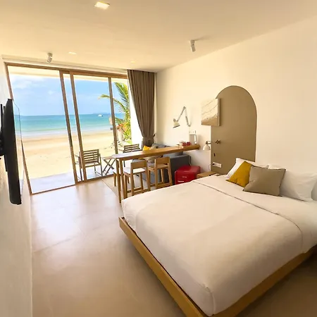 Lovelytheroom